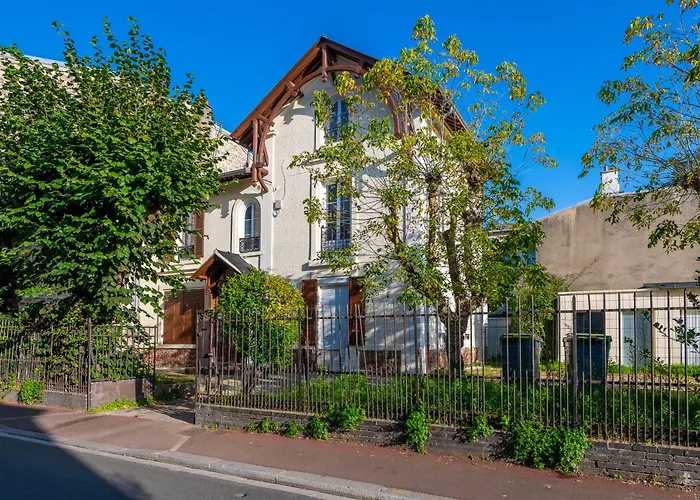 Studio Cosy Aux Portes De Paris - Proche Gare Rer